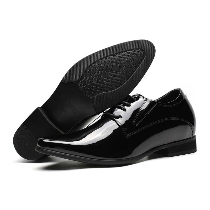 Modelo de zapatos con alzas de Faretti